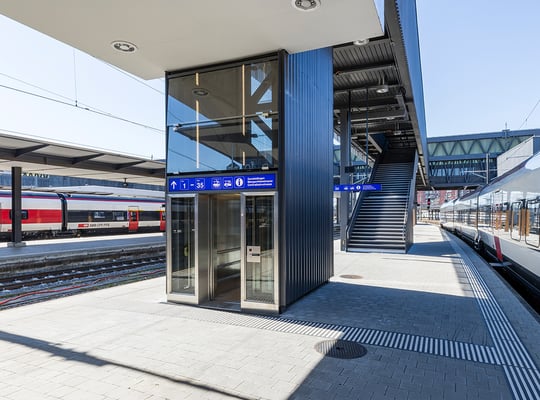 Emch Aufzüge_EQ9446-47_Bahnhof Basel_42_klein