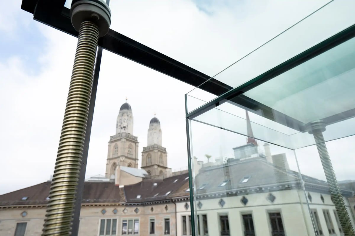 EMCH_Rooftop-Lift_Kirchgasse_118