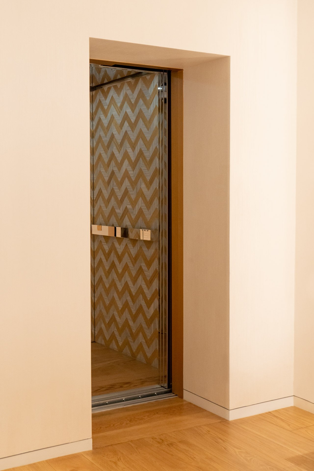 Louis Vuitton Lausanne_11